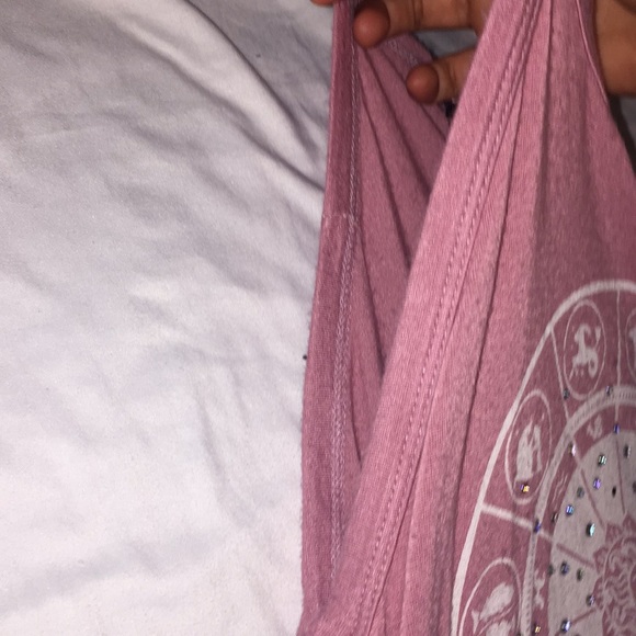 Pink top - Picture 4 of 4